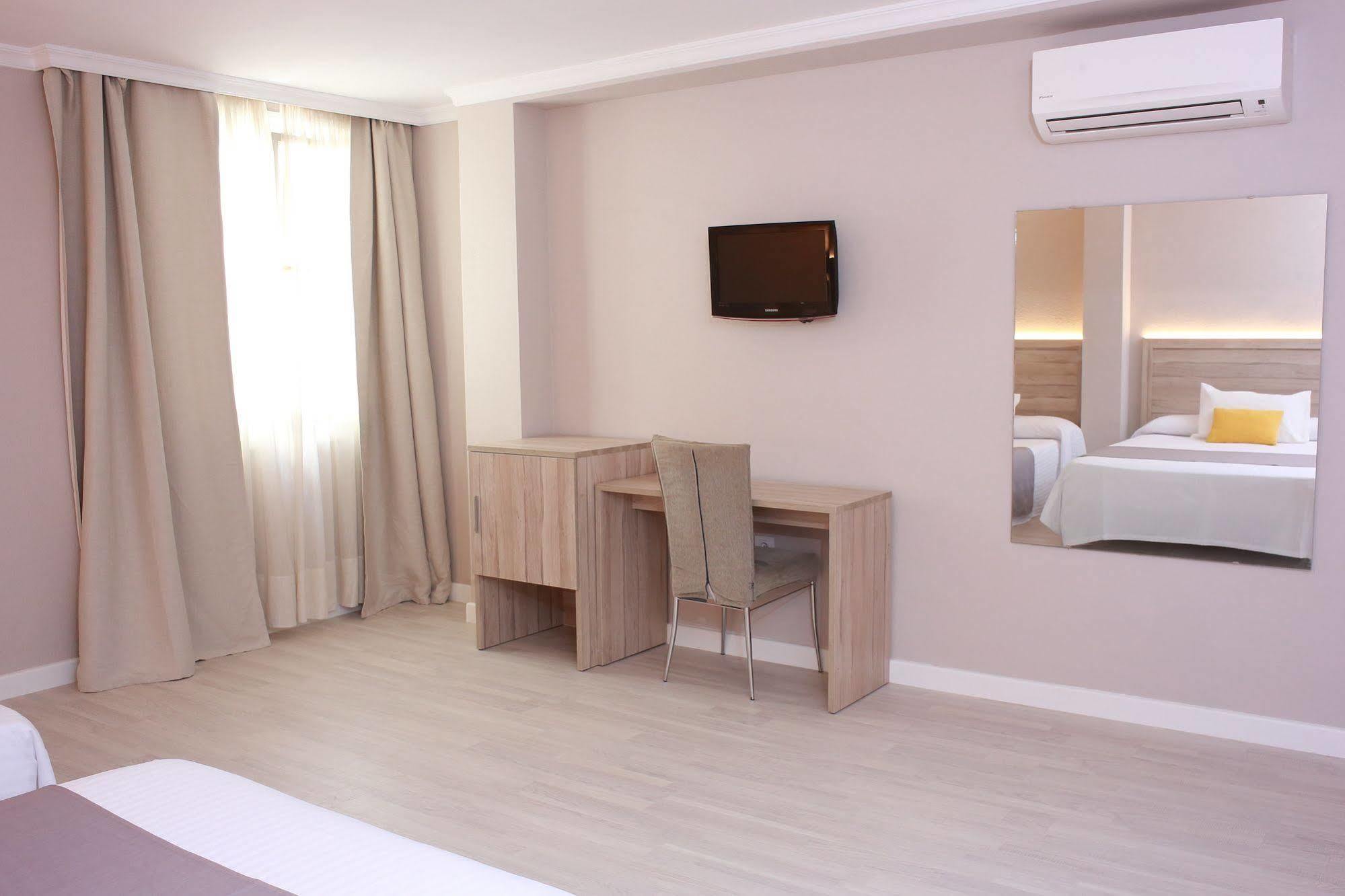 Hotel Villa De Verín Buitenkant foto