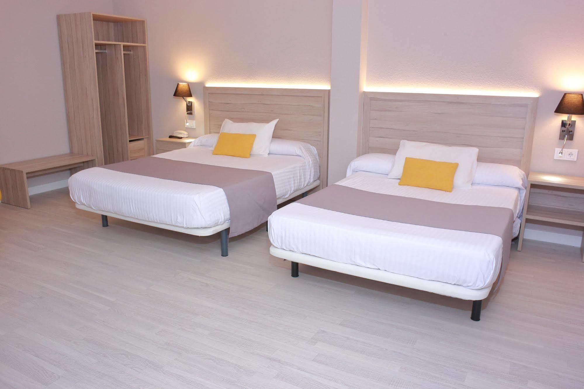 Hotel Villa De Verín Buitenkant foto