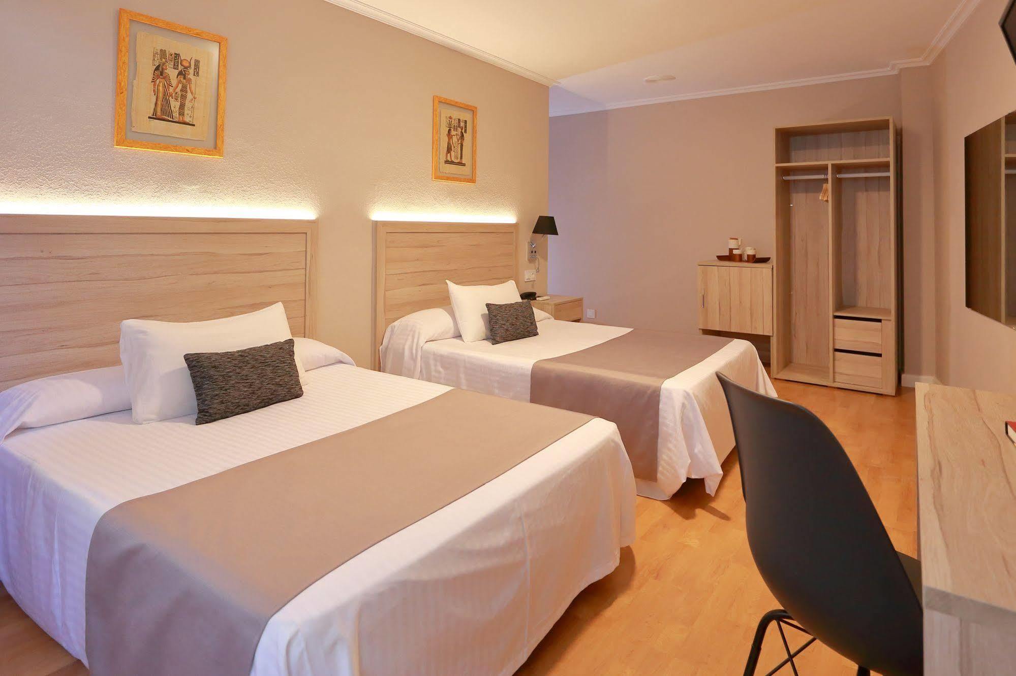 Hotel Villa De Verín Buitenkant foto